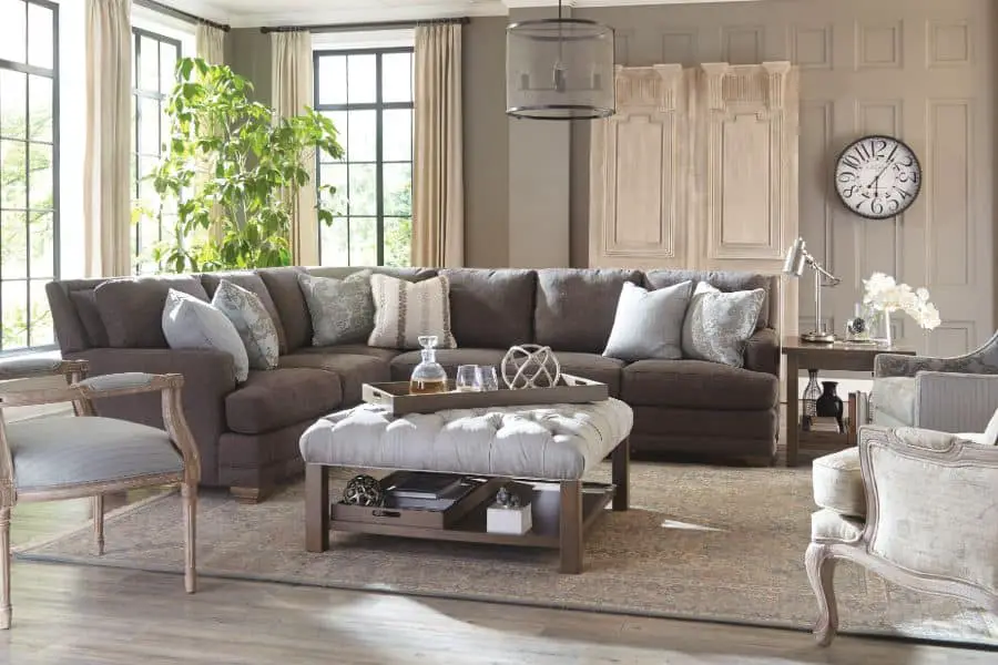 Modern Craftmaster sofa design