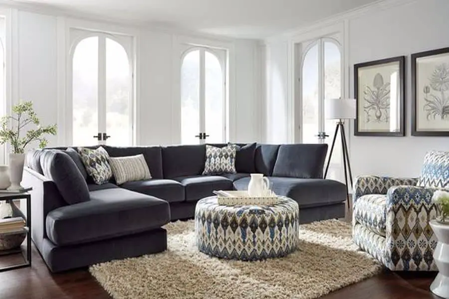 Living room furnished with Franklin furniture