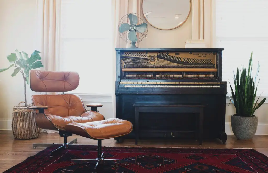 A recliner with with piano